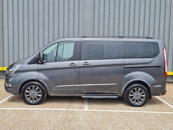 Used Ford Tourneo Custom 2018 for sale - 78750001: Photo
