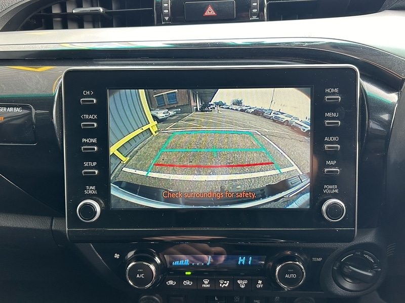 Used Toyota Hilux 2021 for sale - 75970333: Photo 46