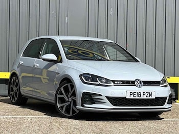 Volkswagen - Golf