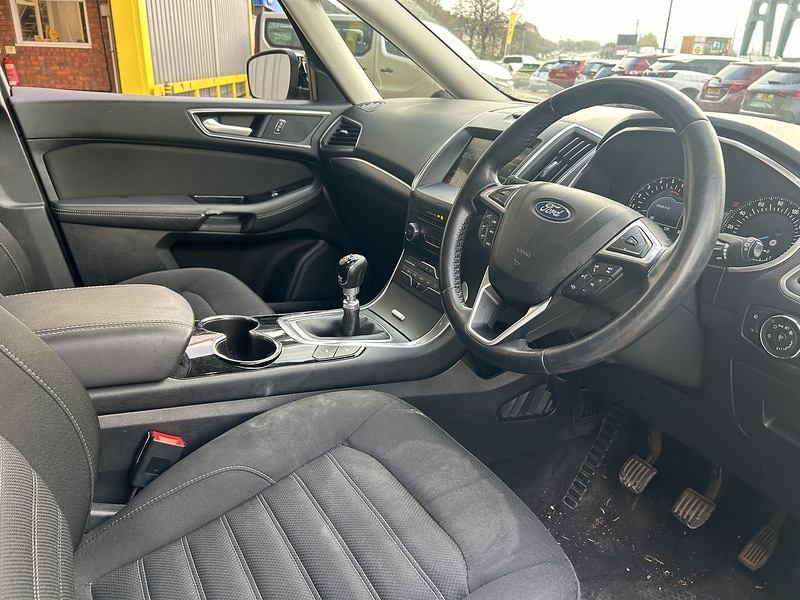 Used Ford Galaxy 2017 for sale - 76589055: Photo 2