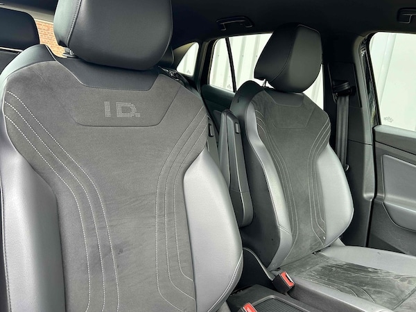 Used Volkswagen ID.4 2021 for sale - 76206660: Photo 11