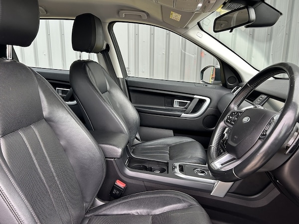 Used Land Rover Discovery Sport 2017 for sale - 76106365: Photo 10