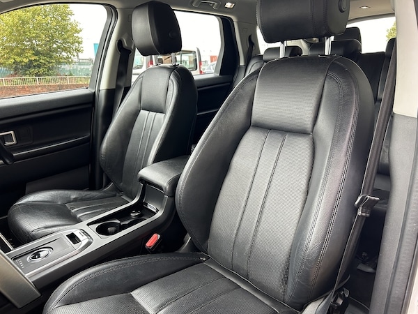 Used Land Rover Discovery Sport 2017 for sale - 76106365: Photo 12