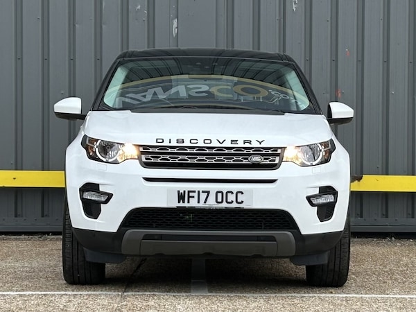 Used Land Rover Discovery Sport 2017 for sale - 76106365: Photo 2