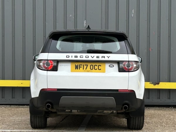 Used Land Rover Discovery Sport 2017 for sale - 76106365: Photo 6