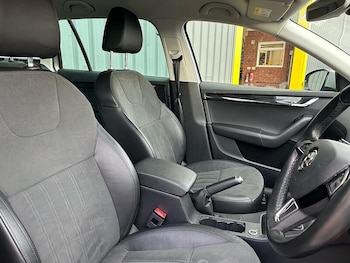 Used Skoda Octavia 2020 for sale - 77324487: Photo