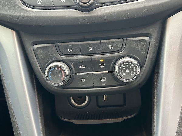 Used Vauxhall Zafira Tourer 2017 for sale - 76232383: Photo 16