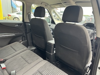 Used Vauxhall Zafira Tourer 2017 for sale - 76232383: Photo 4