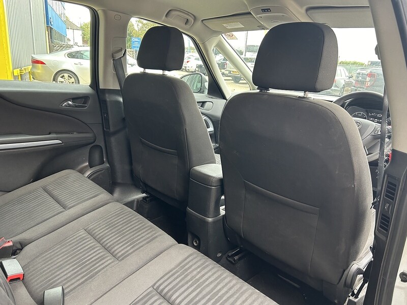 Used Vauxhall Zafira Tourer 2017 for sale - 76232383: Photo 5