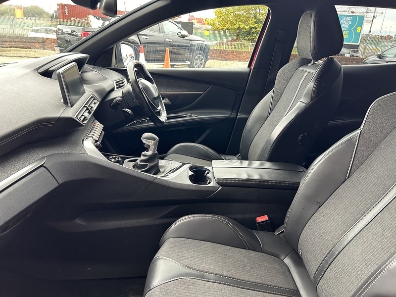 Used Peugeot 3008 2017 for sale - 76346097: Photo 13