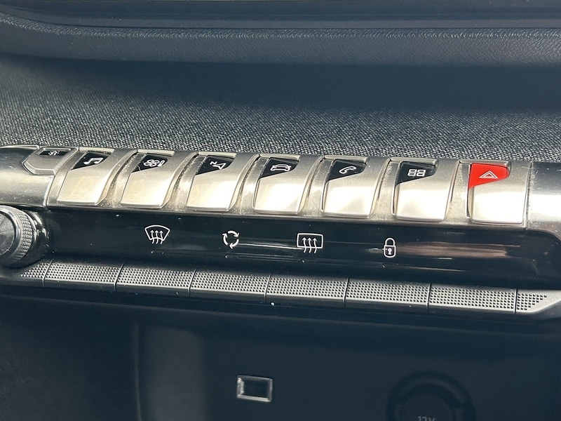 Used Peugeot 3008 2017 for sale - 76346097: Photo 36