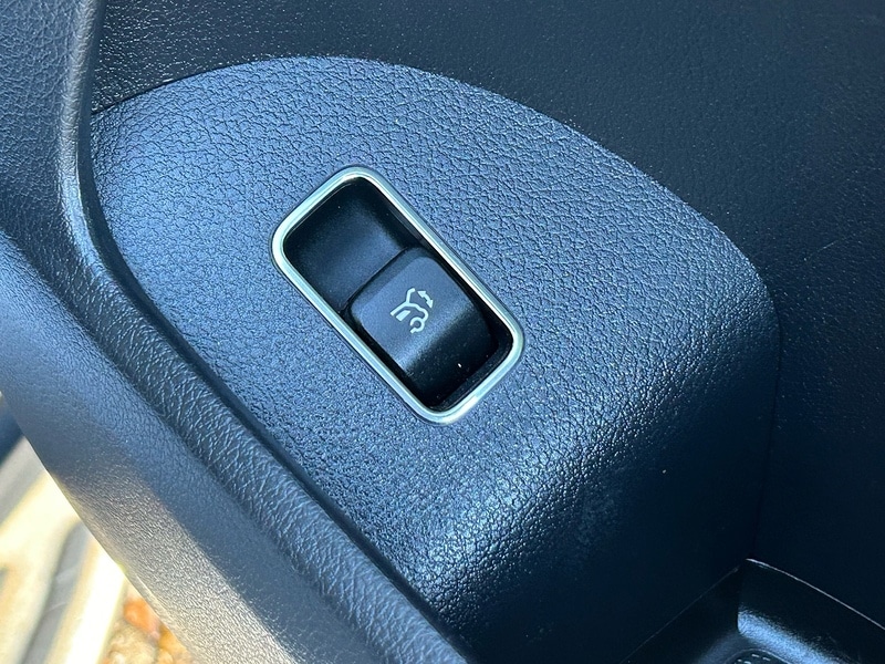 Used Mercedes-Benz GLE 2021 for sale - 76736465: Photo 44