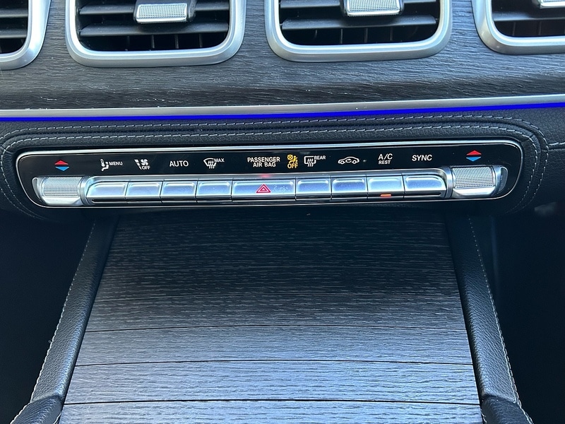 Used Mercedes-Benz GLE 2021 for sale - 76736465: Photo 69