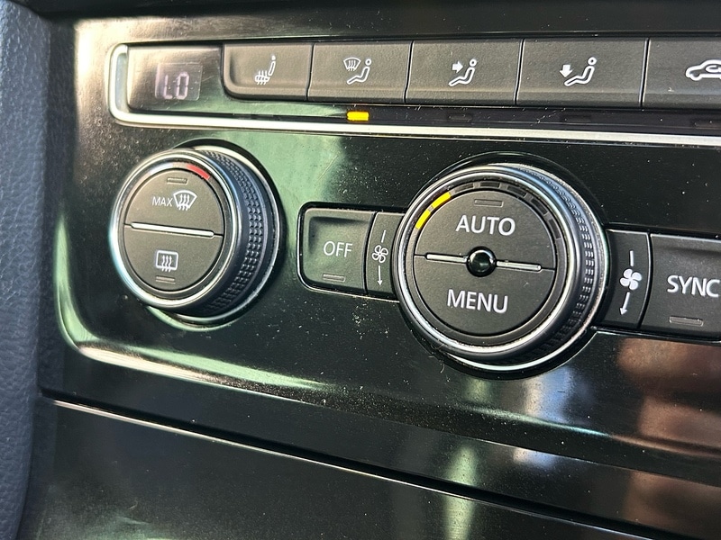 Used Volkswagen Golf 2020 for sale - 77655757: Photo 41