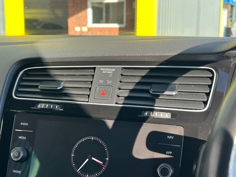 Used Volkswagen Golf 2020 for sale - 77655757: Photo 54