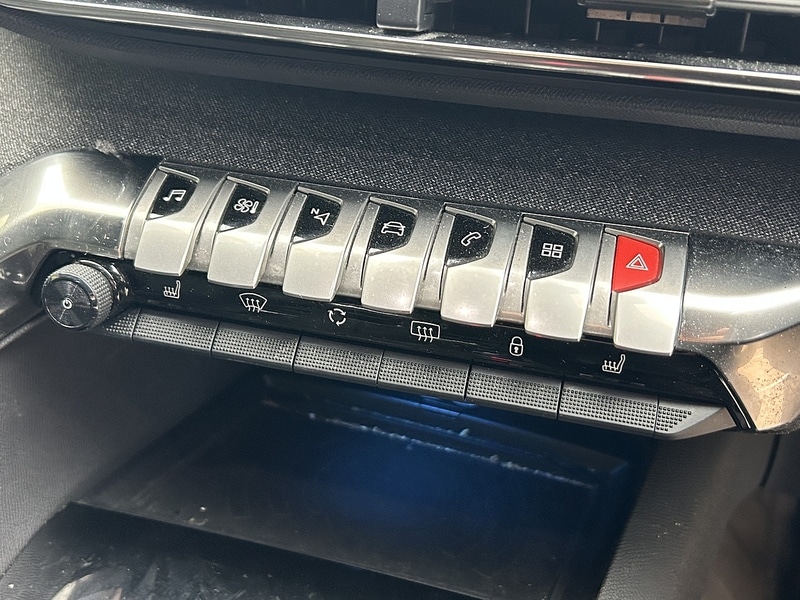 Used Peugeot 5008 2020 for sale - 76232385: Photo 15