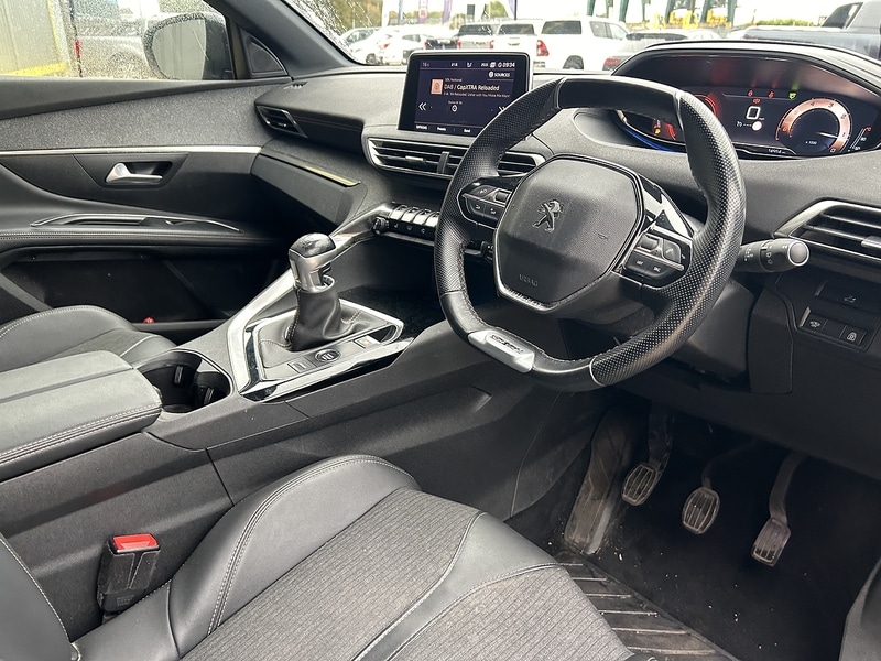 Used Peugeot 5008 2020 for sale - 76232385: Photo 2