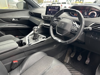 Used Peugeot 5008 2020 for sale - 76232385: Photo 2