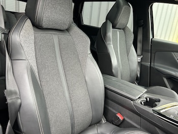 Used Peugeot 5008 2020 for sale - 76232385: Photo 4