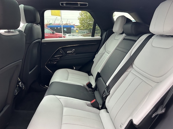 Used Land Rover Range Rover Sport 2025 for sale - 76243586: Photo 15