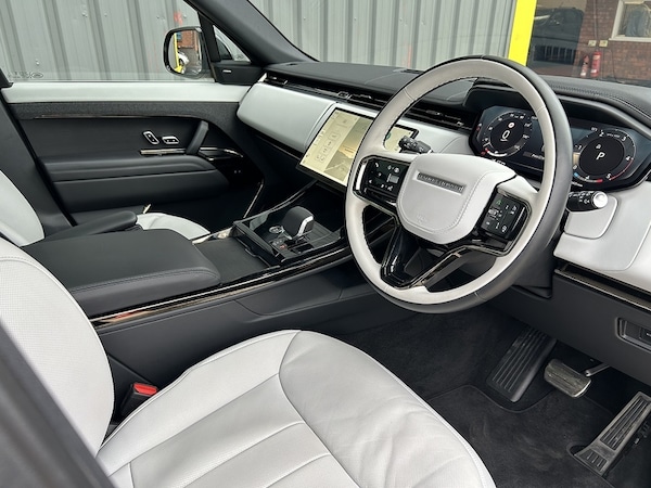 Used Land Rover Range Rover Sport 2025 for sale - 76243586: Photo 9