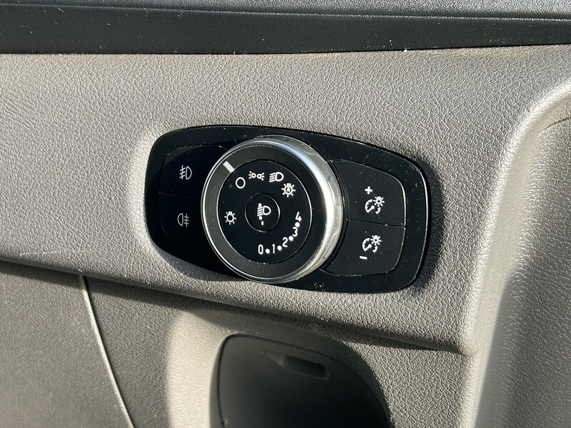 Used Ford Transit Custom 2018 for sale - 76712117: Photo 33