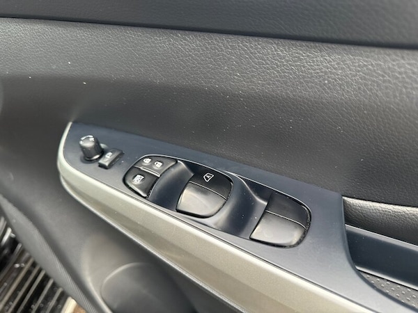 Used Nissan Navara 2020 for sale - 74854570: Photo 37