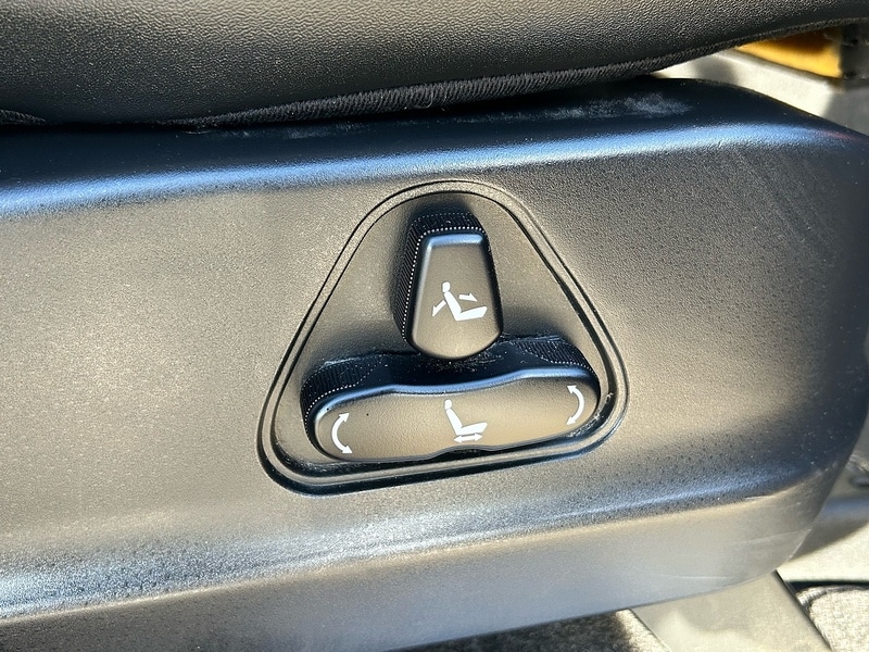 Used Ssangyong Turismo 2018 for sale - 77437767: Photo 35