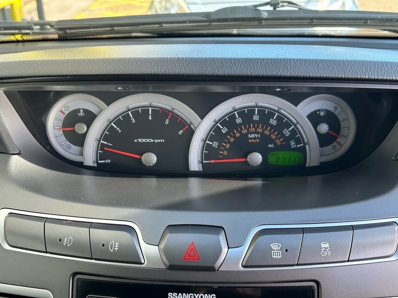 Used Ssangyong Turismo 2018 for sale - 77437767: Photo 65