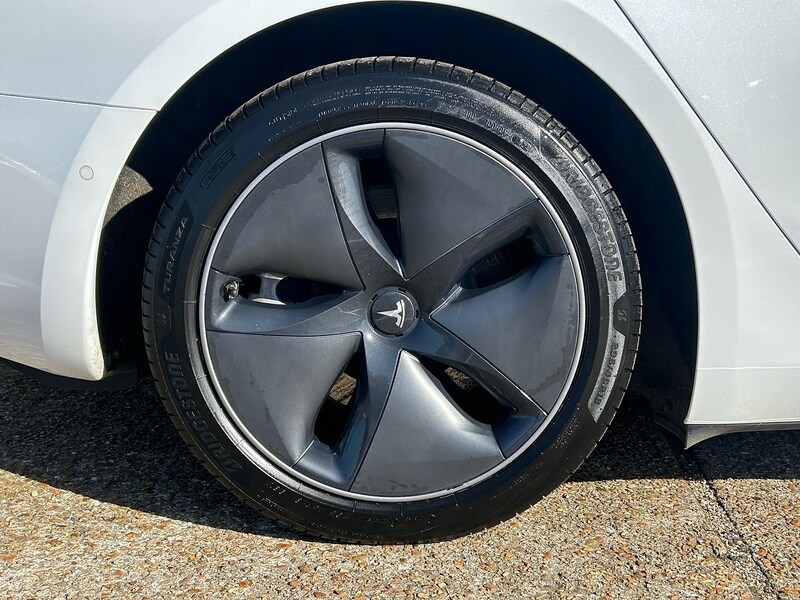 Used Tesla Model 3 2020 for sale - 77937409: Photo 65