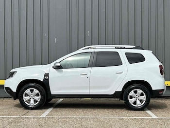Used Dacia Duster 2020 for sale - 75897542: Photo