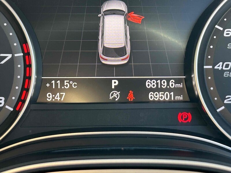 Used Audi RS6 Avant 2017 for sale - 76027075: Photo 37