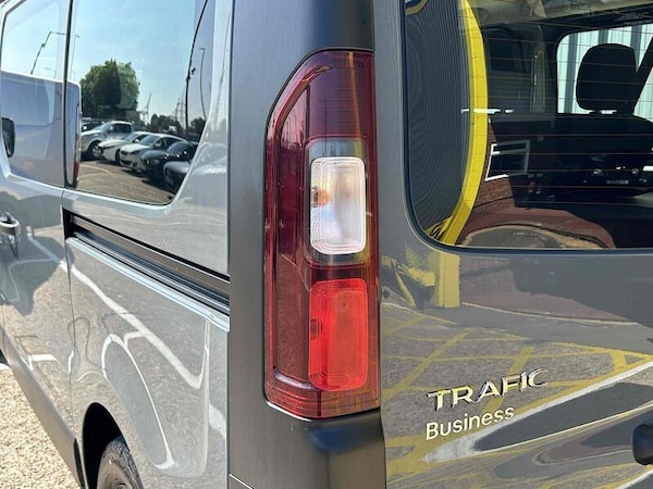 Used Renault Trafic 2023 for sale - 74997147: Photo 43