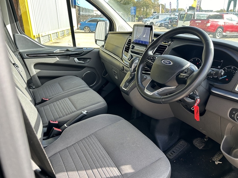 Used Ford Tourneo Custom 2022 for sale - 76392298: Photo 2
