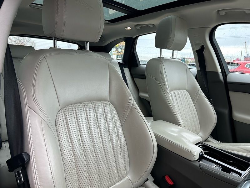 Used Jaguar F-Pace 2017 for sale - 76612648: Photo 11