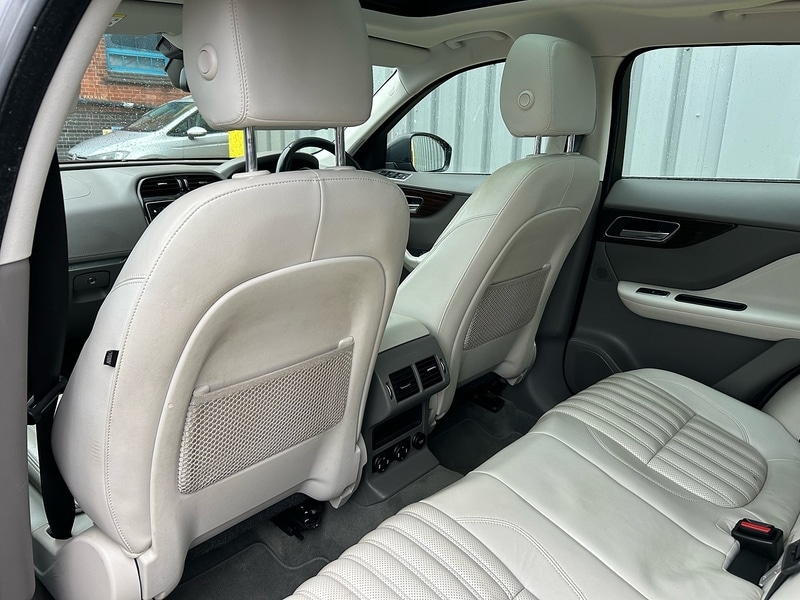 Used Jaguar F-Pace 2017 for sale - 76612648: Photo 17