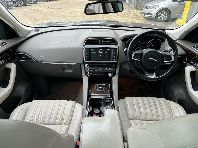 Used Jaguar F-Pace 2017 for sale - 76612648: Photo 21