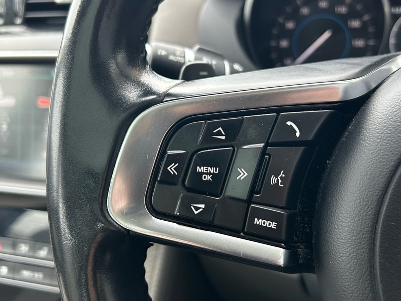 Used Jaguar F-Pace 2017 for sale - 76612648: Photo 22