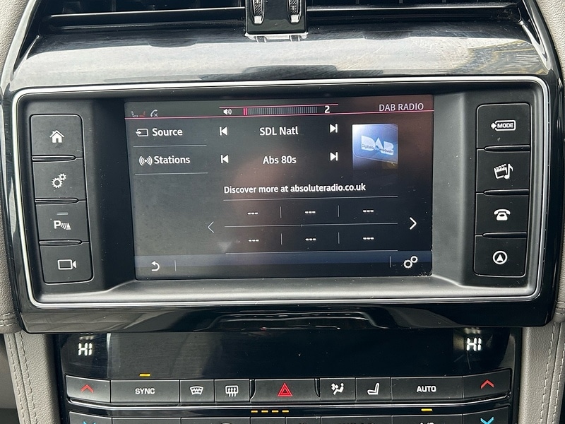 Used Jaguar F-Pace 2017 for sale - 76612648: Photo 34