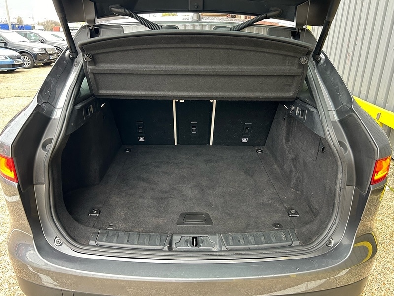 Used Jaguar F-Pace 2017 for sale - 76612648: Photo 39