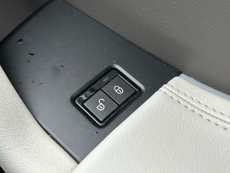 Used Jaguar F-Pace 2017 for sale - 76612648: Photo 55