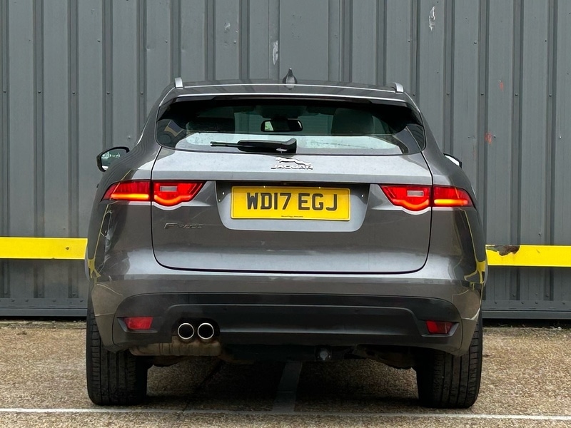 Used Jaguar F-Pace 2017 for sale - 76612648: Photo 6