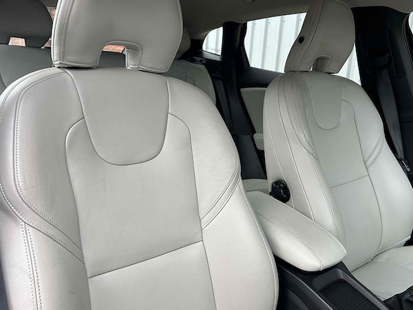 Used Volvo V40 2014 for sale - 76210916: Photo 11