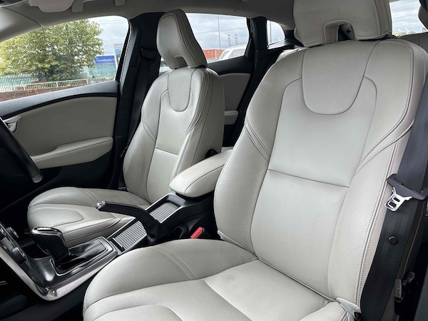 Used Volvo V40 2014 for sale - 76210916: Photo 12