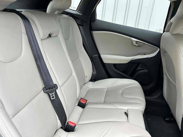 Used Volvo V40 2014 for sale - 76210916: Photo 18