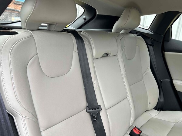 Used Volvo V40 2014 for sale - 76210916: Photo 19