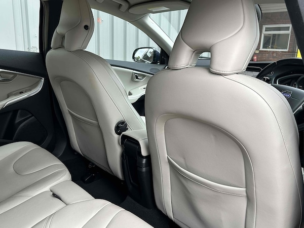 Used Volvo V40 2014 for sale - 76210916: Photo 20