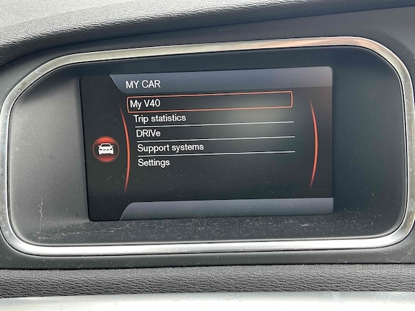 Used Volvo V40 2014 for sale - 76210916: Photo 30