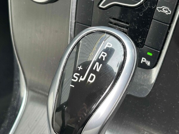 Used Volvo V40 2014 for sale - 76210916: Photo 35