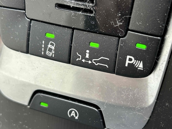 Used Volvo V40 2014 for sale - 76210916: Photo 37